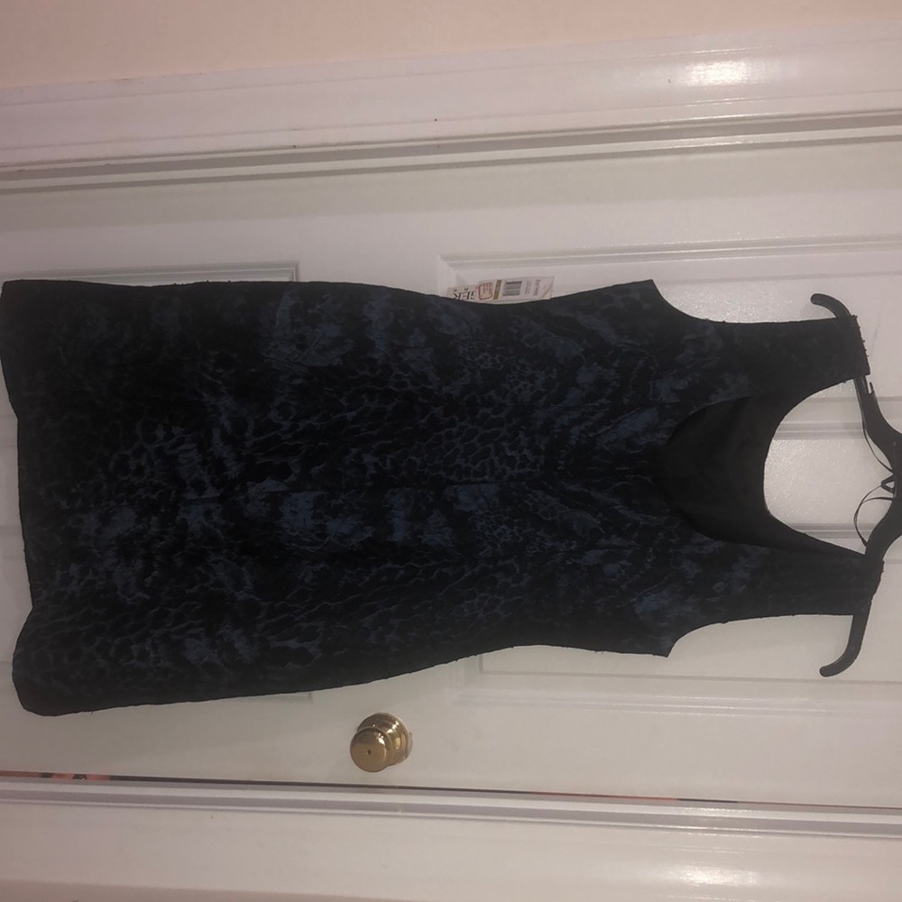 NEVER WORN SO BRAND NEW ! SMOOTH TEXTURE